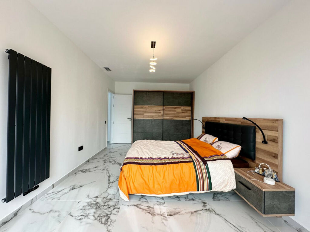 Detached Villa Petrer Alicante - image 13