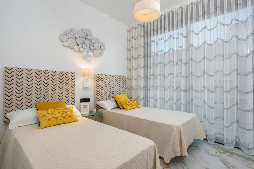 Middle Floor Apartment Guardamar del Segura Alicante - image 13