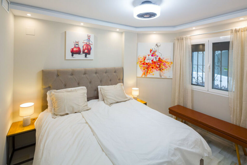 Middle Floor Apartment Puerto Banús Málaga - image 12
