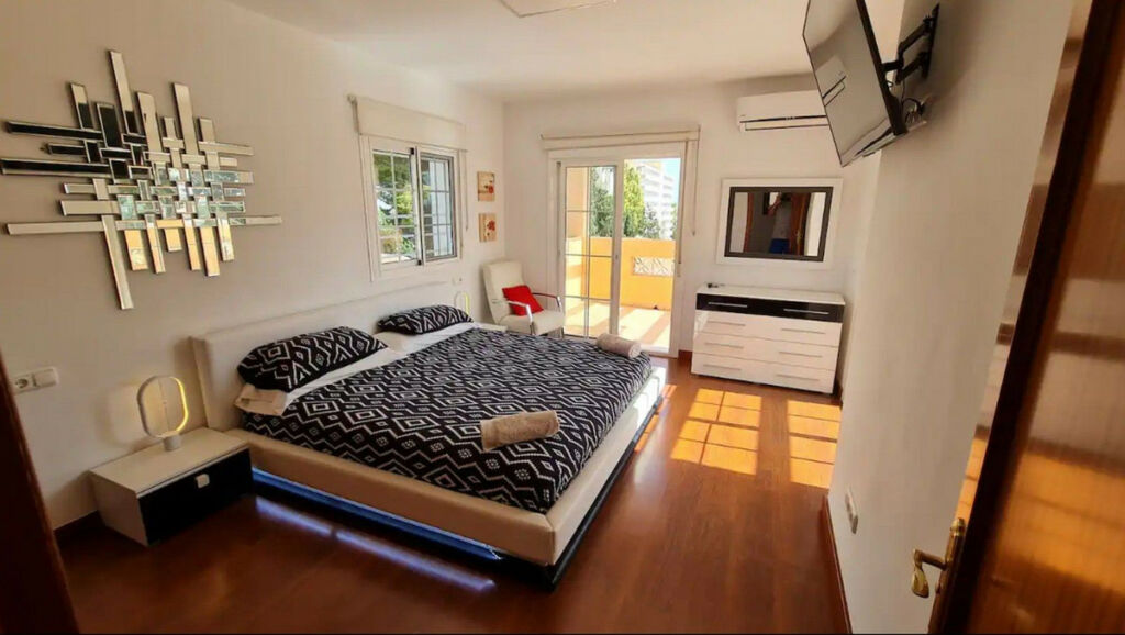 Detached Villa Torremolinos Málaga - image 13