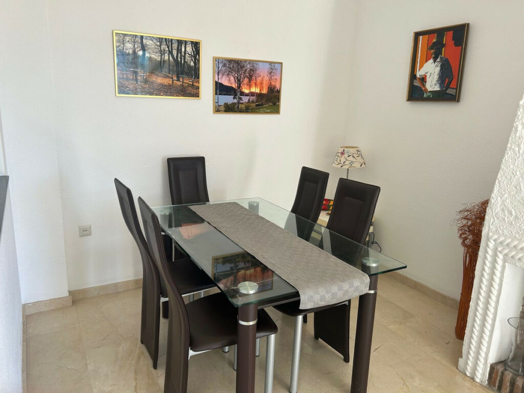 Middle Floor Apartment Torrenueva Málaga - image 13