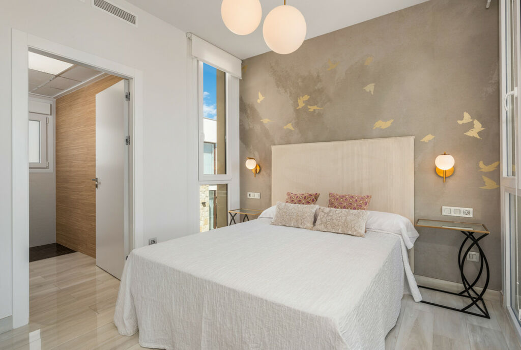 Detached Villa Los Montesinos Alicante - image 13