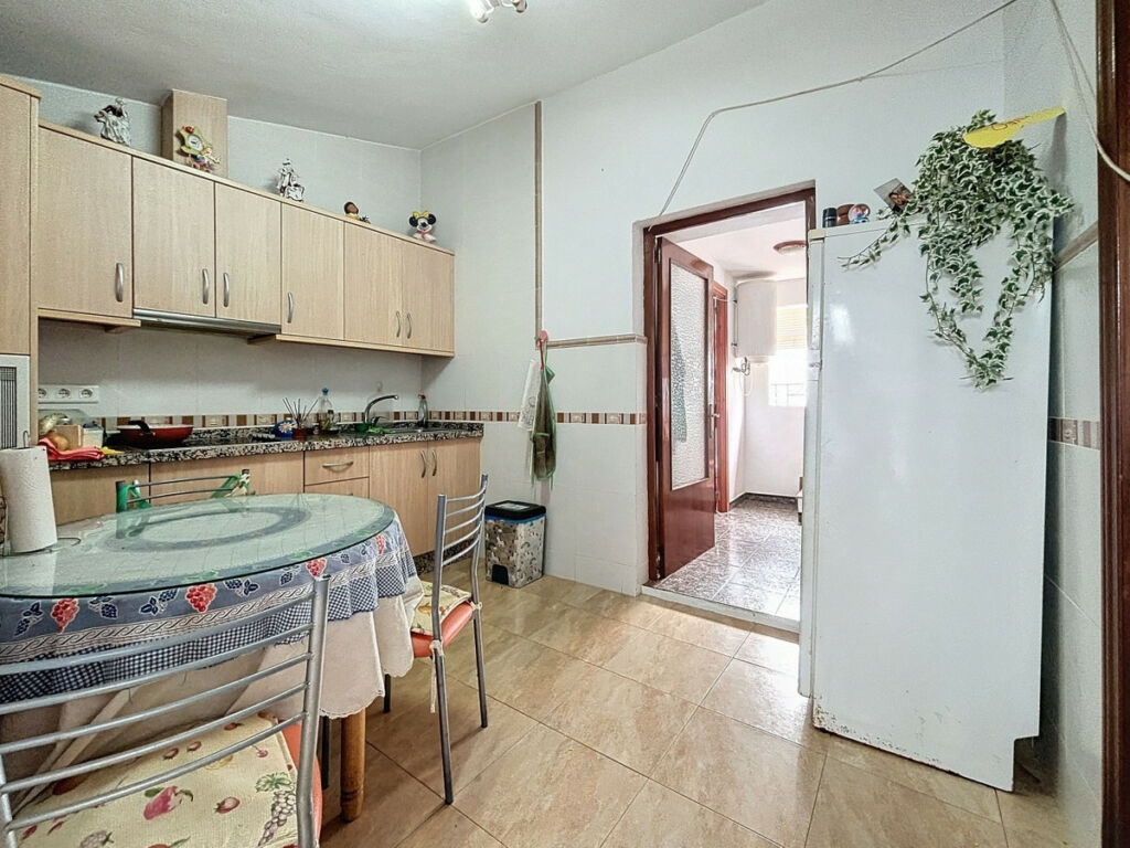 Semi-Detached House Sayalonga Málaga - image 14