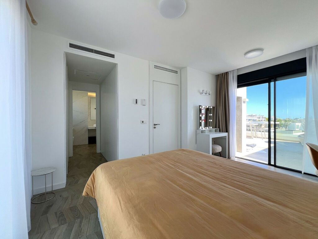 Townhouse Artola Málaga - image 14