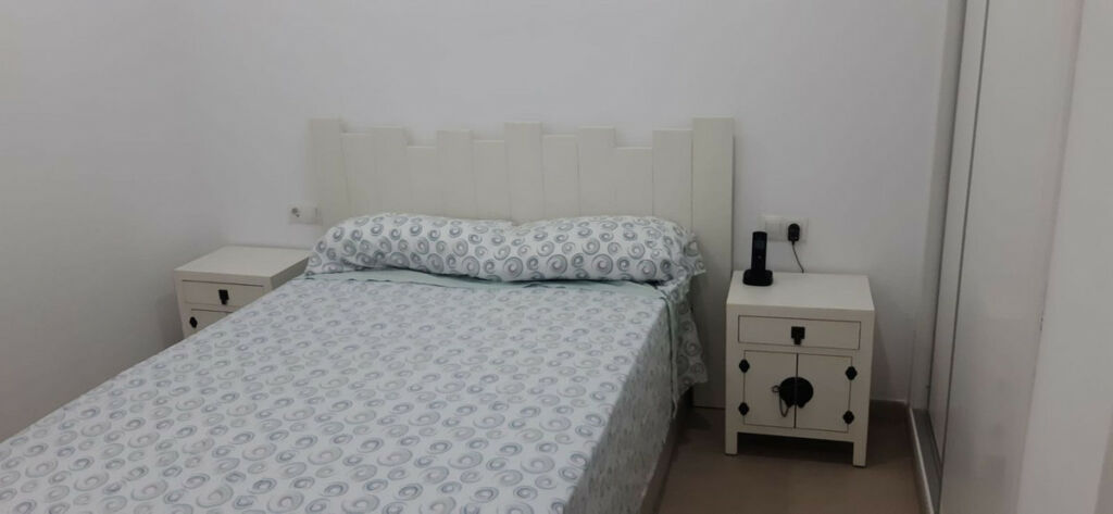 Middle Floor Apartment Estepona Málaga - image 14
