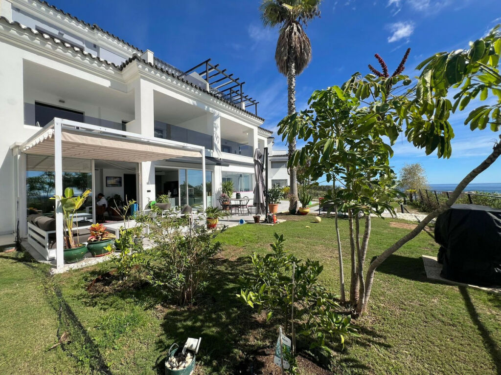 Ground Floor Apartment Estepona Málaga - image 4