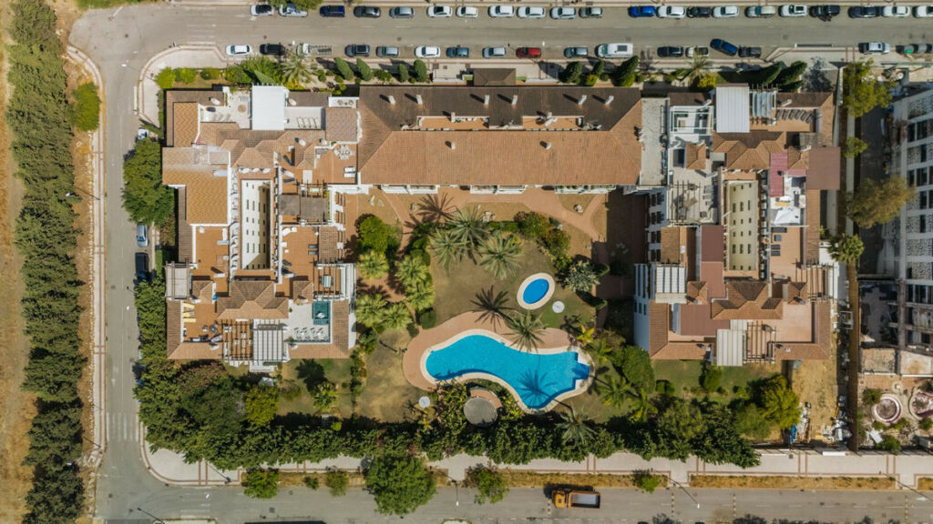 Penthouse Duplex Nueva Andalucía Málaga - image 15