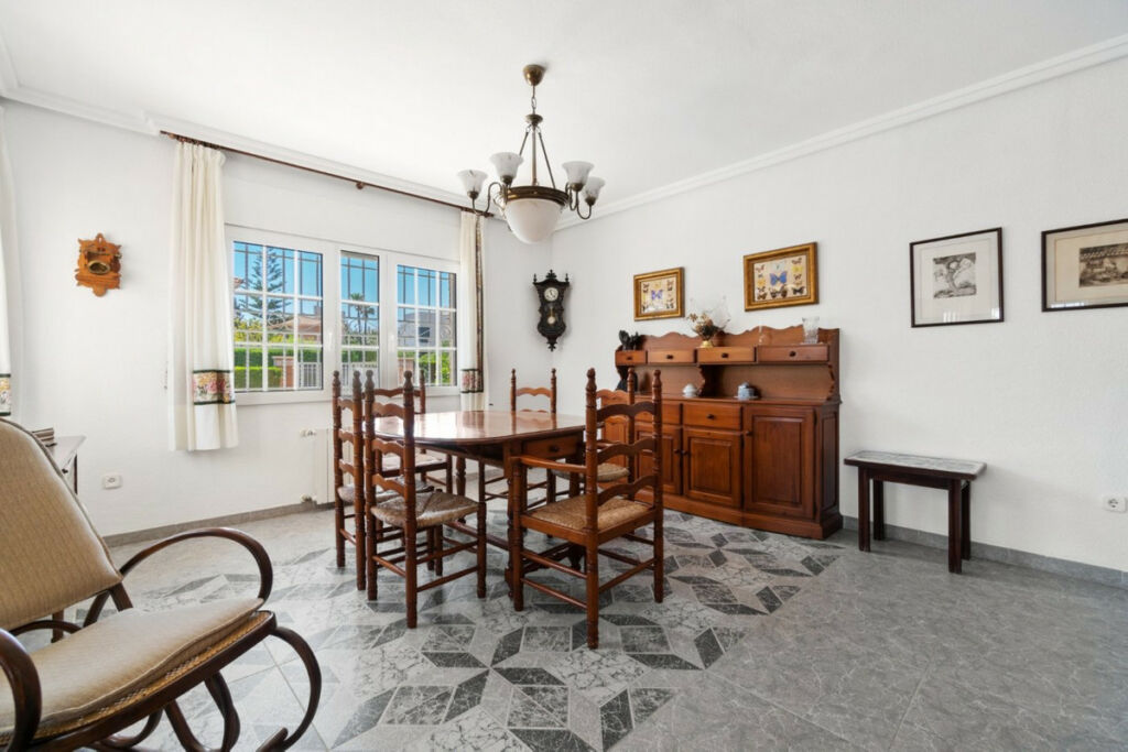 Detached Villa La Veleta Alicante - image 15