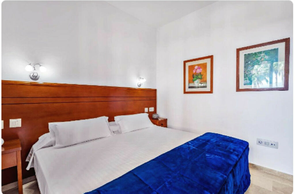 Aparthotel Manilva Málaga - image 15