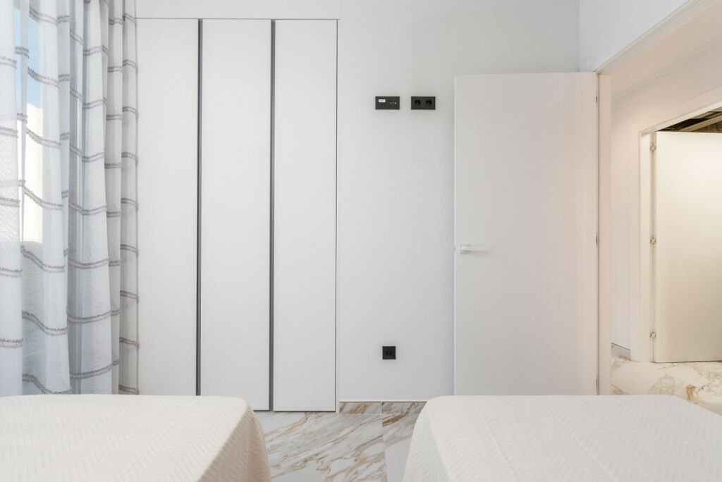 Middle Floor Apartment Guardamar del Segura Alicante - image 15