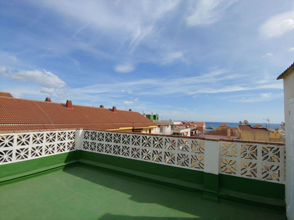 Middle Floor Apartment Fuengirola Málaga - image 16