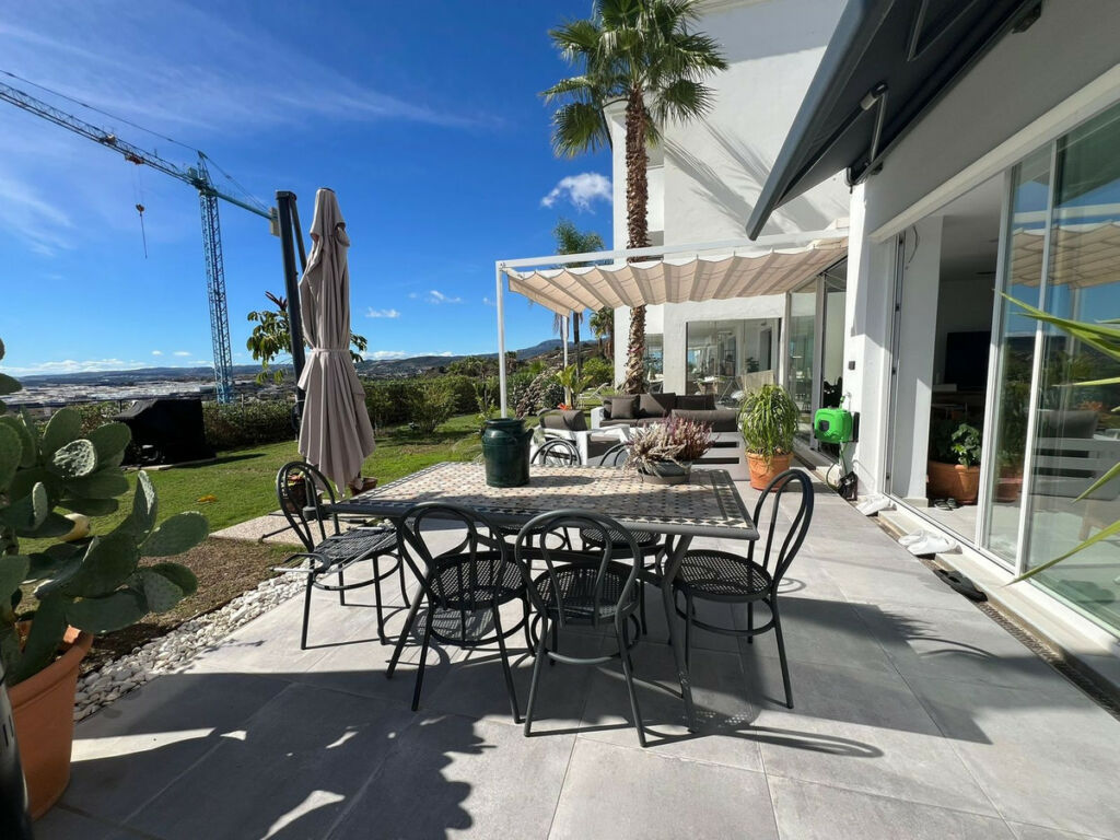 Ground Floor Apartment Estepona Málaga - image 5