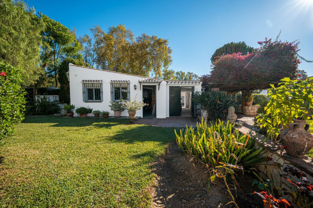Detached Villa Benalmadena Málaga - image 16