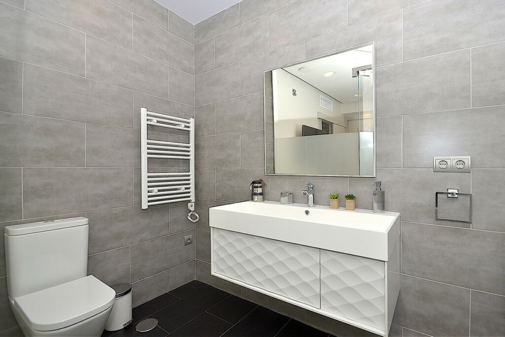 Middle Floor Apartment Puerto Banús Málaga - image 16