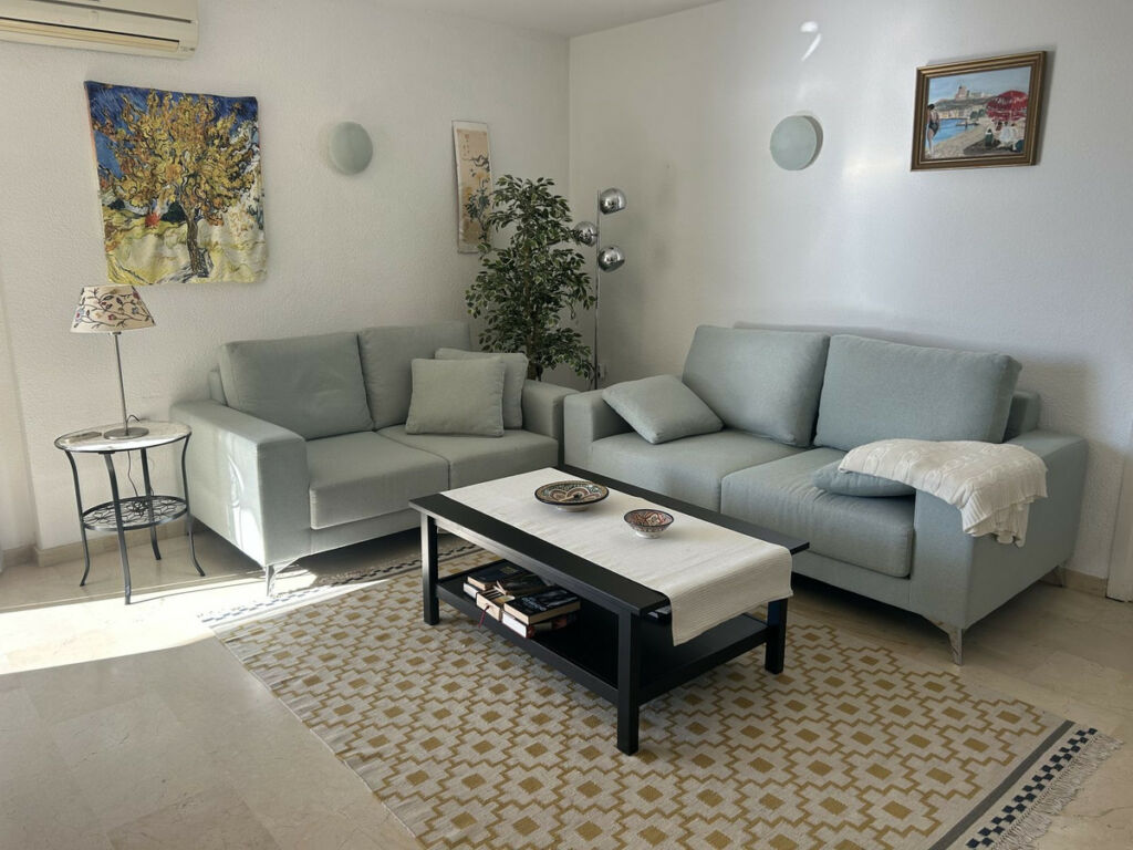 Middle Floor Apartment Torrenueva Málaga - image 17