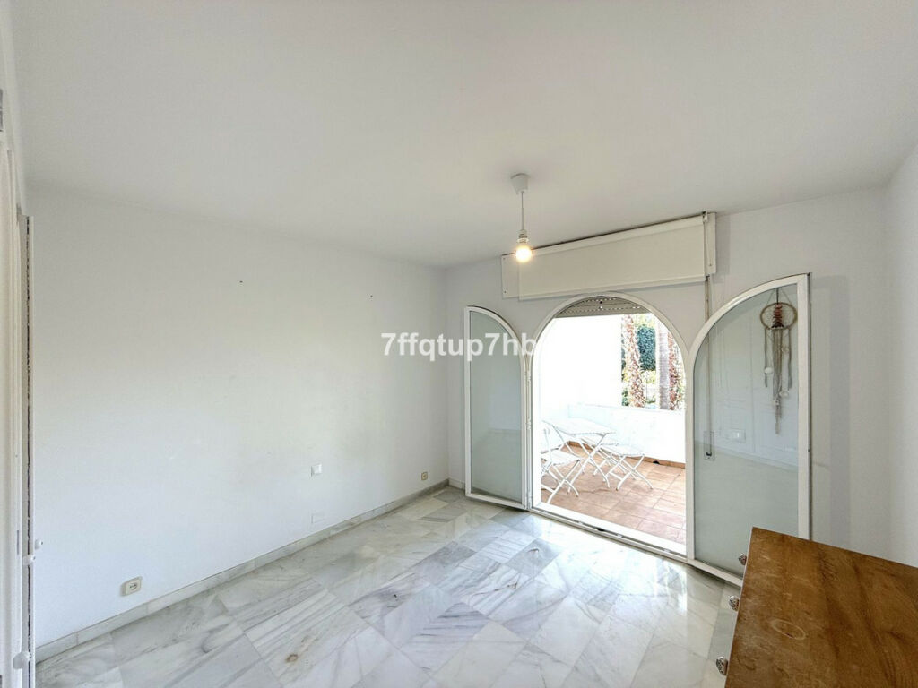 Townhouse Puerto Banús Málaga - image 17