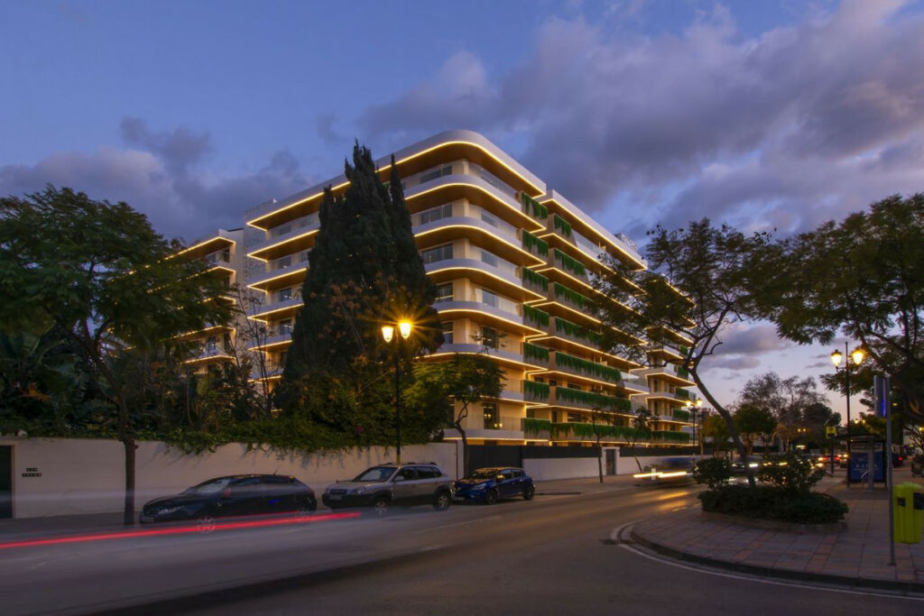 Middle Floor Apartment Fuengirola Málaga - image 17