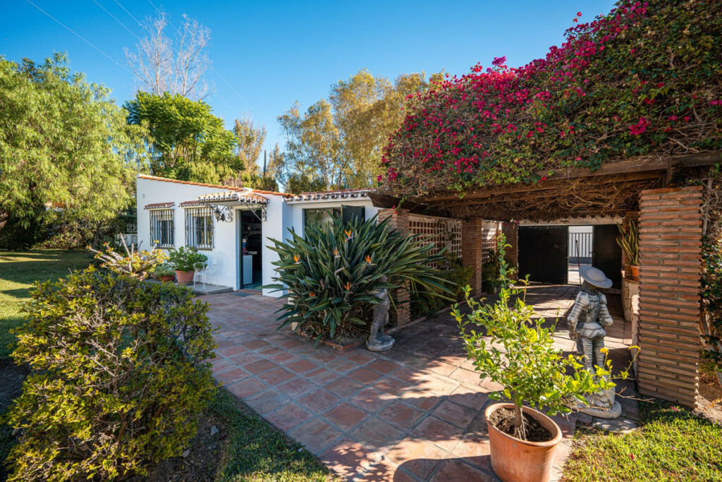 Detached Villa Benalmadena Málaga - image 17