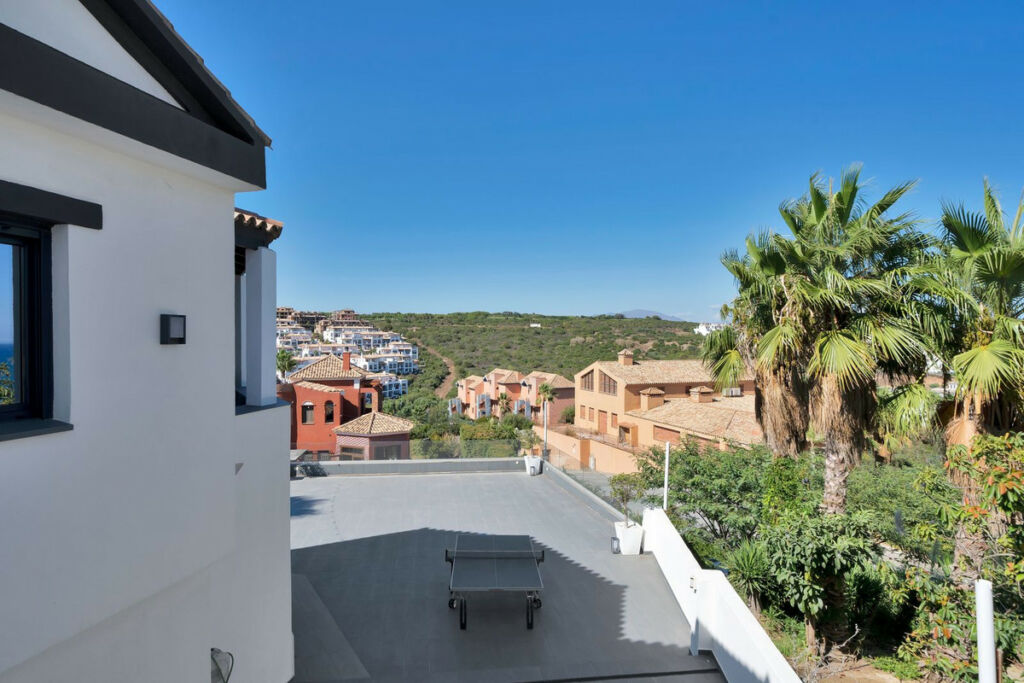 Detached Villa La Línea Cádiz - image 18