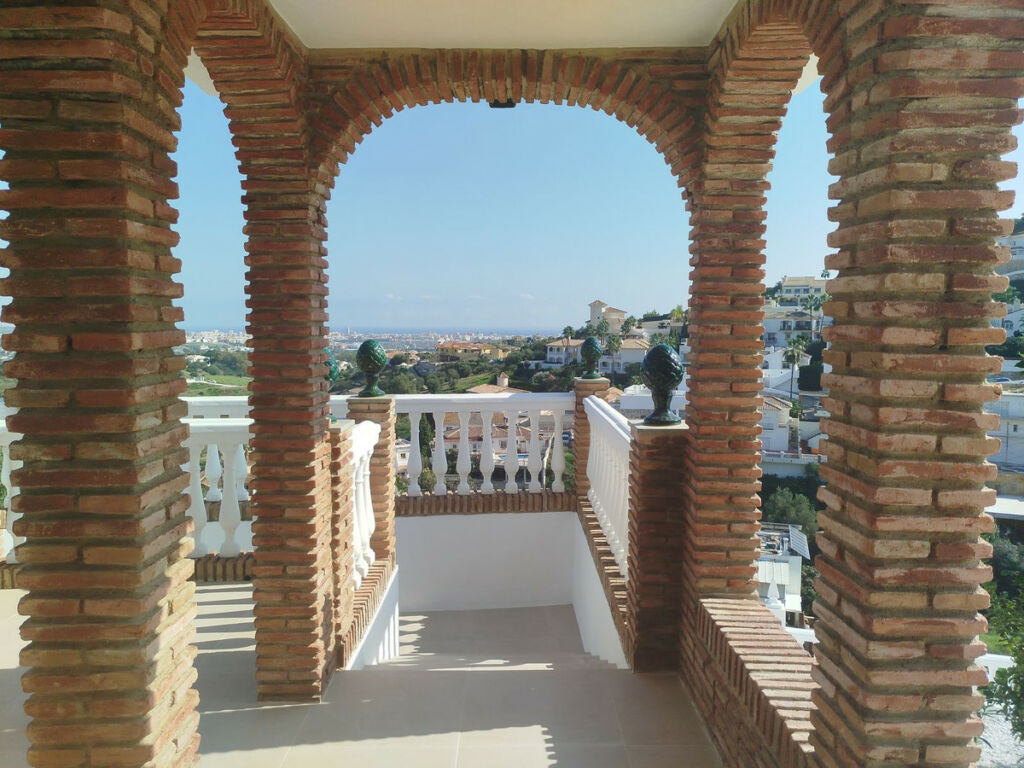 Detached Villa Cerros del Aguila Málaga - image 17