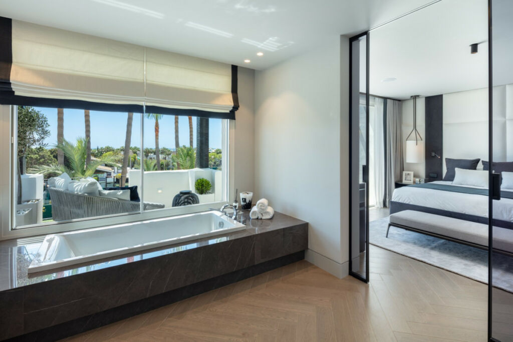 Penthouse The Golden Mile Málaga - image 18