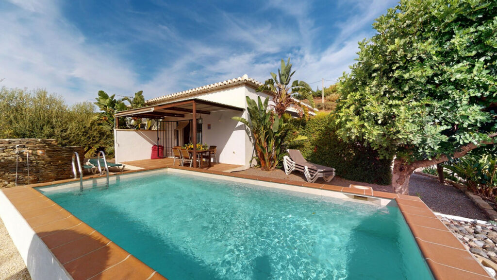 Detached Villa Benajarafe Málaga - image 19