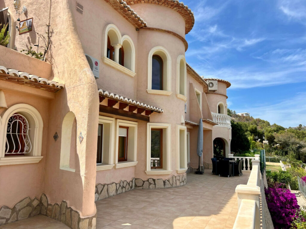 Detached Villa Calpe Alicante - image 19