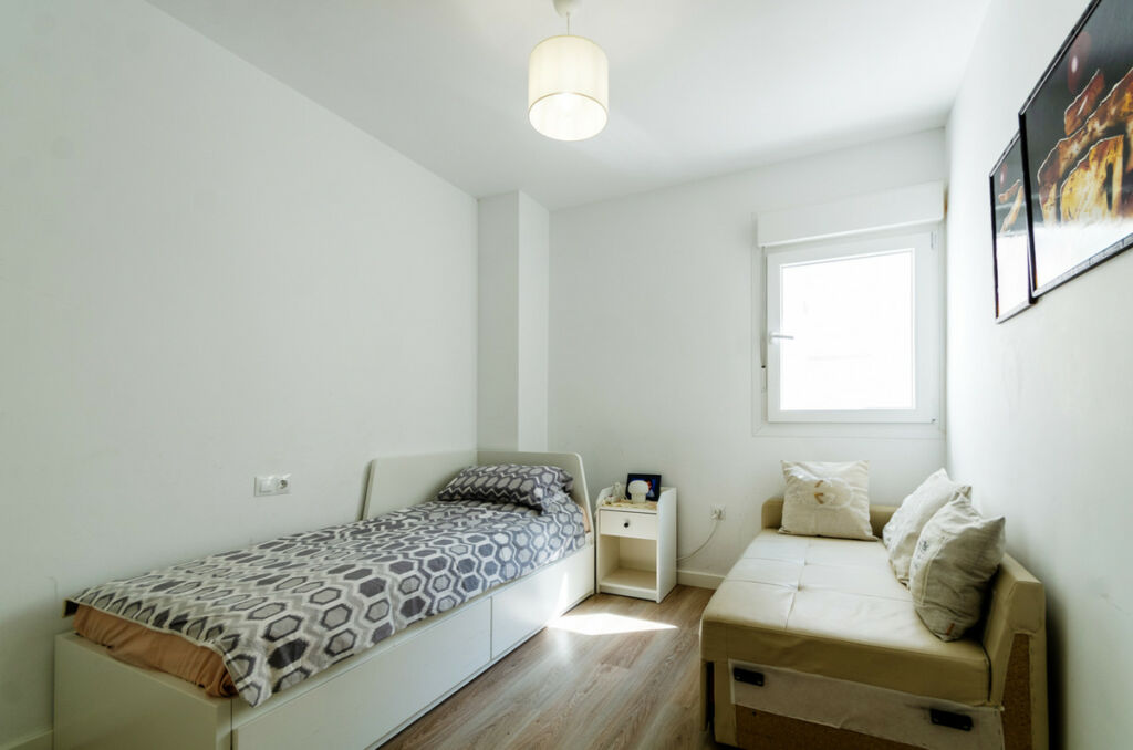 Middle Floor Apartment La Campana Málaga - image 19