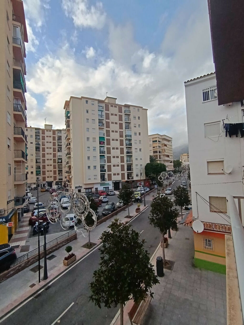 Middle Floor Apartment Marbella Málaga - image 2