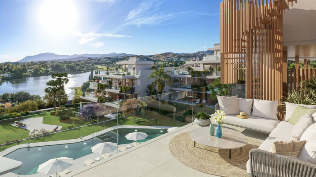 Ground Floor Apartment Estepona Málaga - image 2