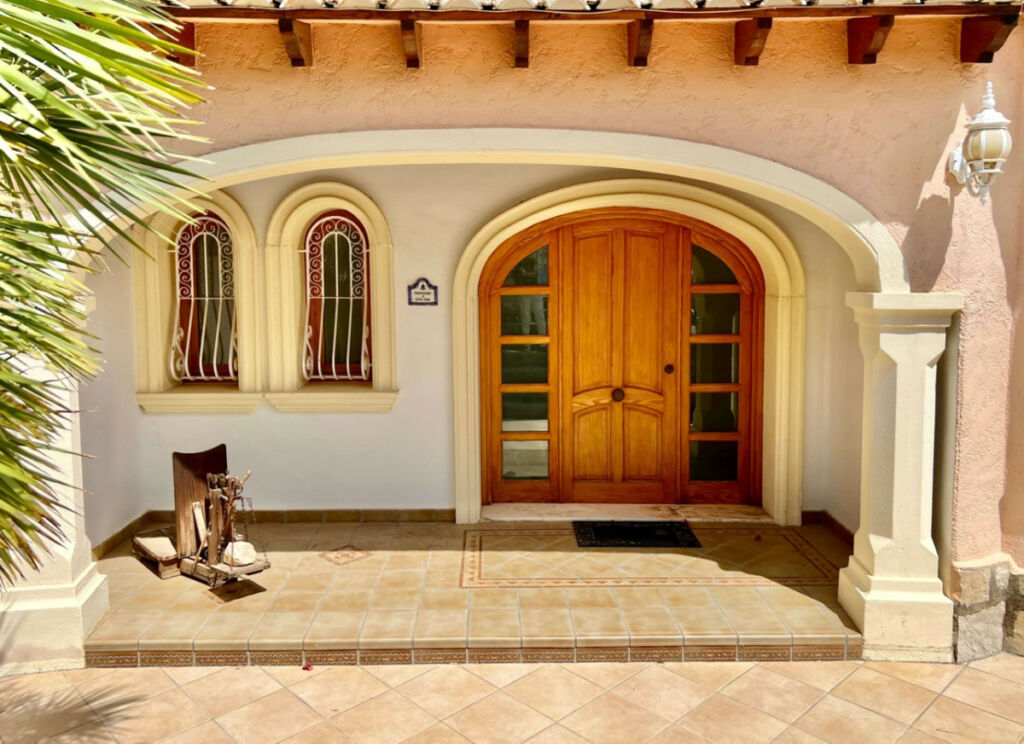 Detached Villa Calpe Alicante - image 2