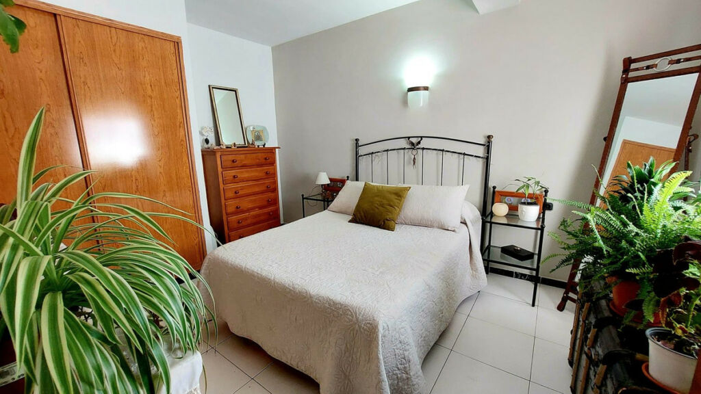 Top Floor Apartment Fuengirola Málaga - image 3