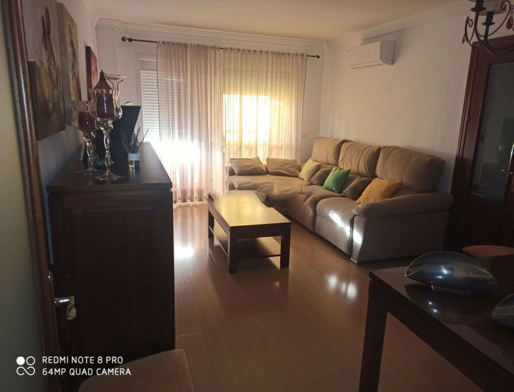Middle Floor Apartment Estepona Málaga - image 2
