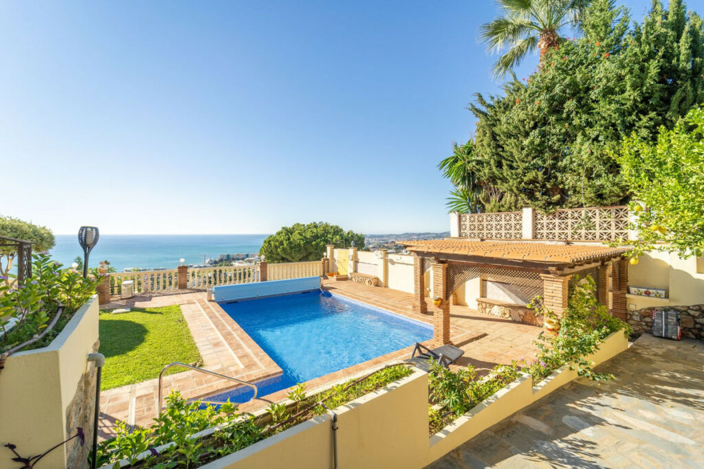Detached Villa Benalmadena Costa Málaga - image 2