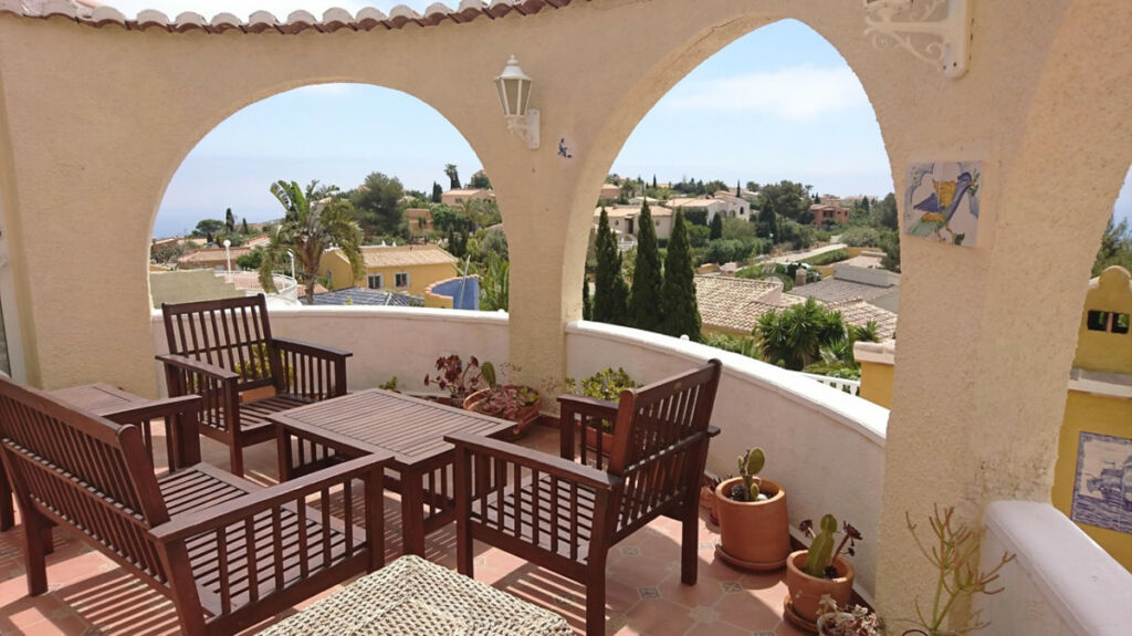 Detached Villa Cumbre del Sol Alicante - image 2