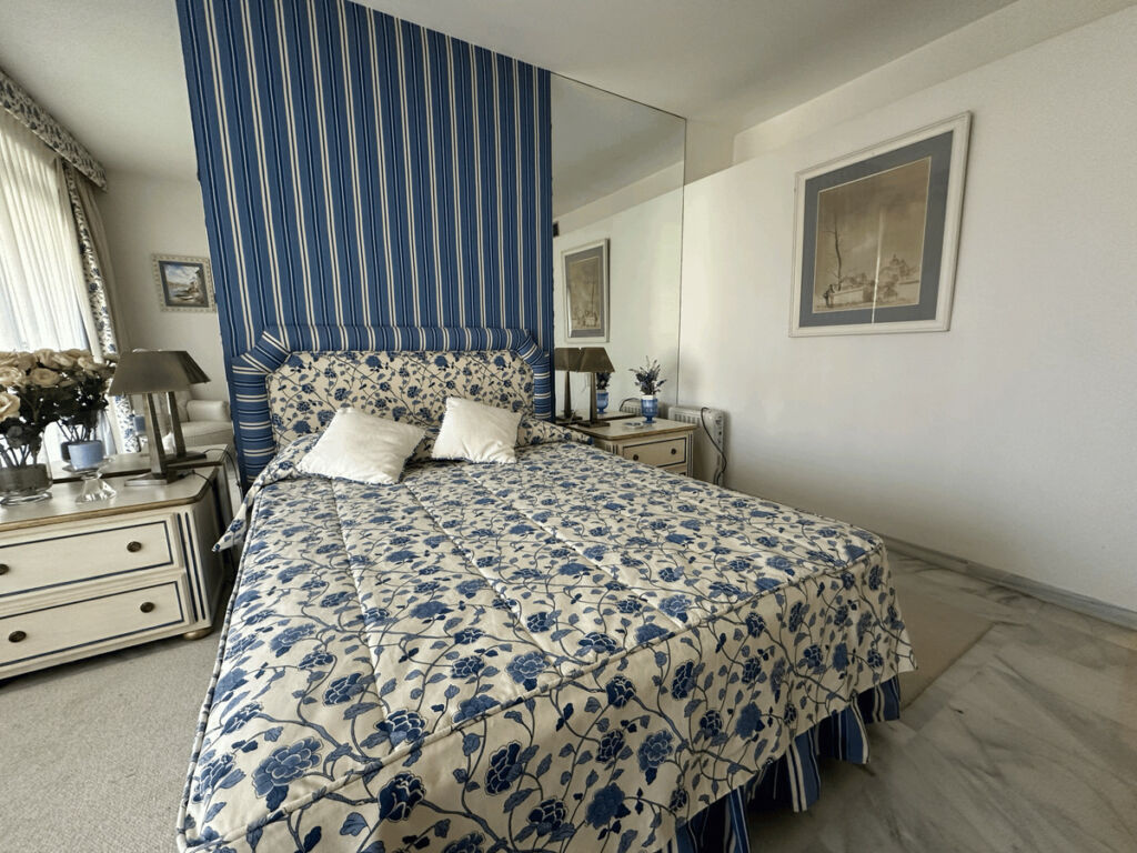 Middle Floor Apartment Estepona Málaga - image 20