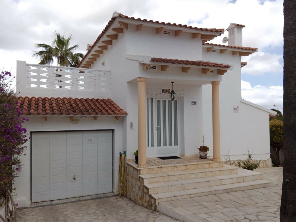 Detached Villa L'Alfás del Pi Alicante - image 20