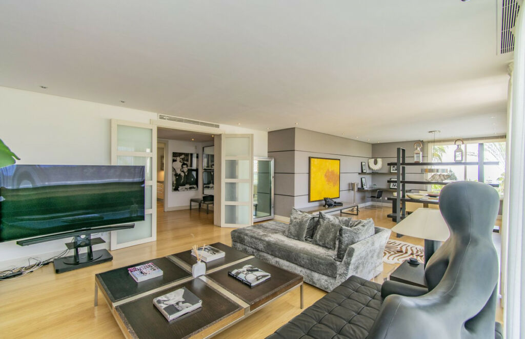 Penthouse Nagüeles Málaga - image 20