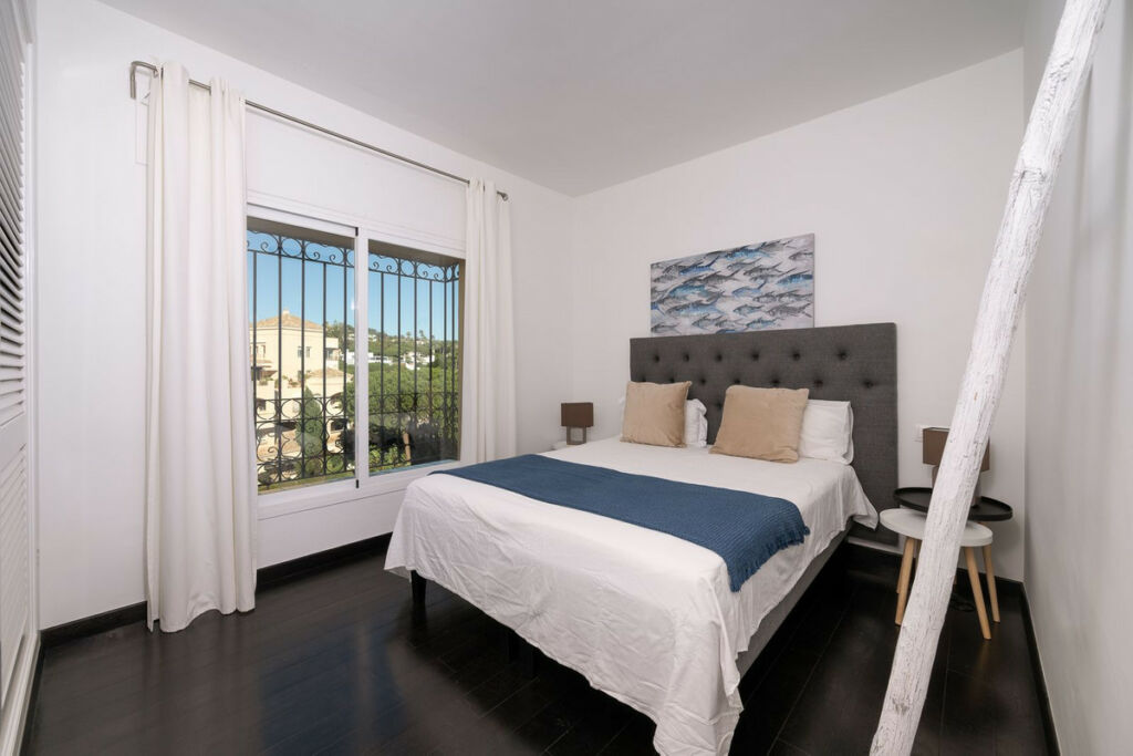 Penthouse Duplex Elviria Málaga - image 37
