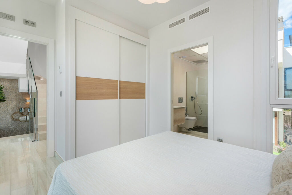 Detached Villa Ciudad Quesada Alicante - image 21