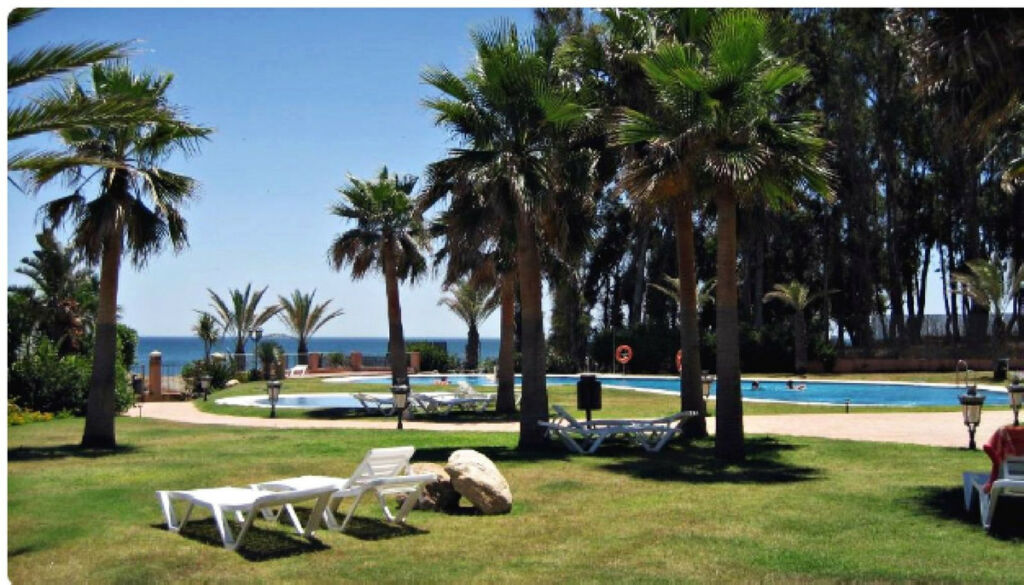 Aparthotel Manilva Málaga - image 21