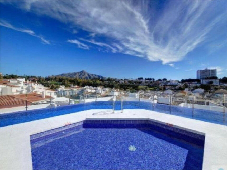 Middle Floor Apartment La Campana Málaga - image 21