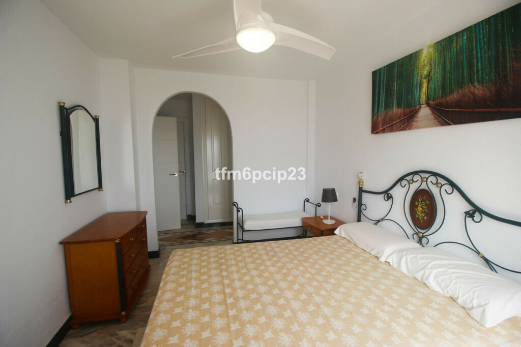 Townhouse La Duquesa Málaga - image 22