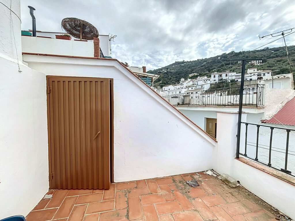 Semi-Detached House Sayalonga Málaga - image 22