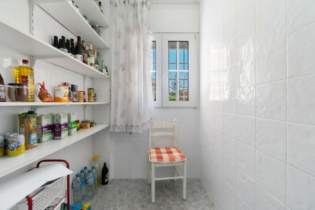 Detached Villa La Veleta Alicante - image 23