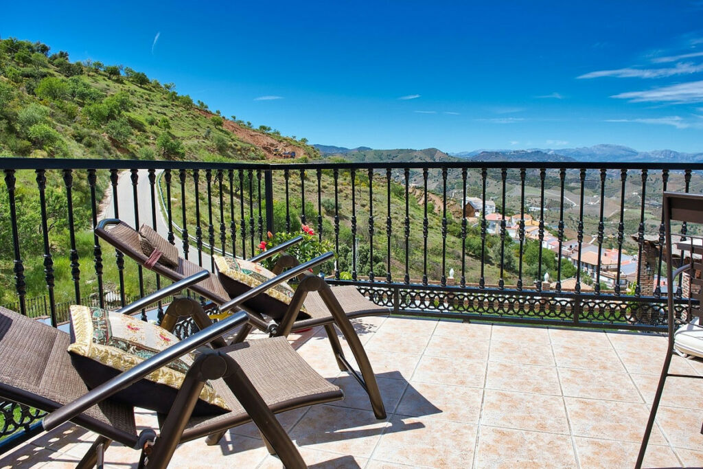 Detached Villa Iznate Málaga - image 23