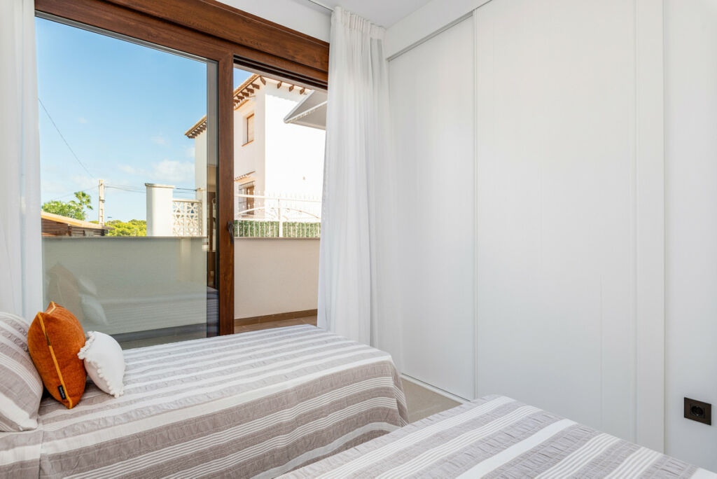 Ground Floor Apartment Torrevieja Alicante - image 23