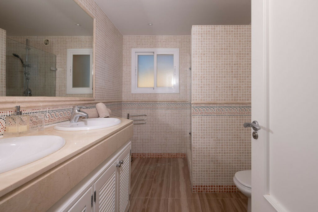 Penthouse Duplex Elviria Málaga - image 40