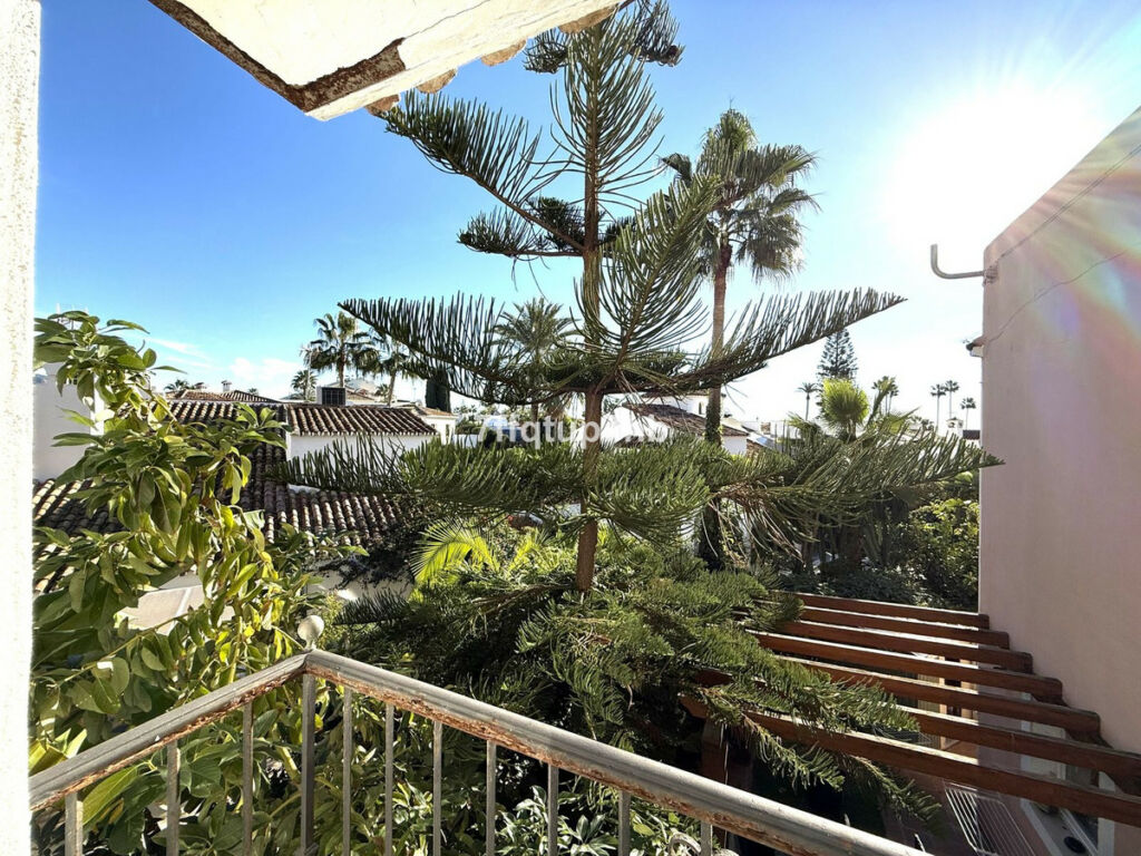 Townhouse Puerto Banús Málaga - image 24
