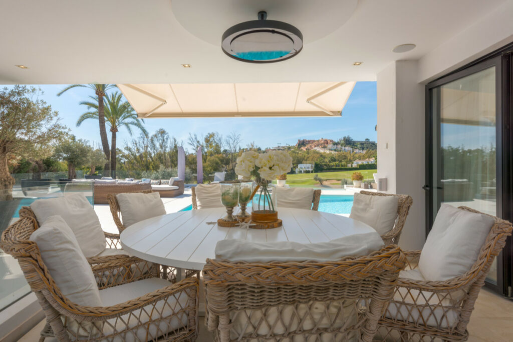 Detached Villa Nueva Andalucía Málaga - image 25